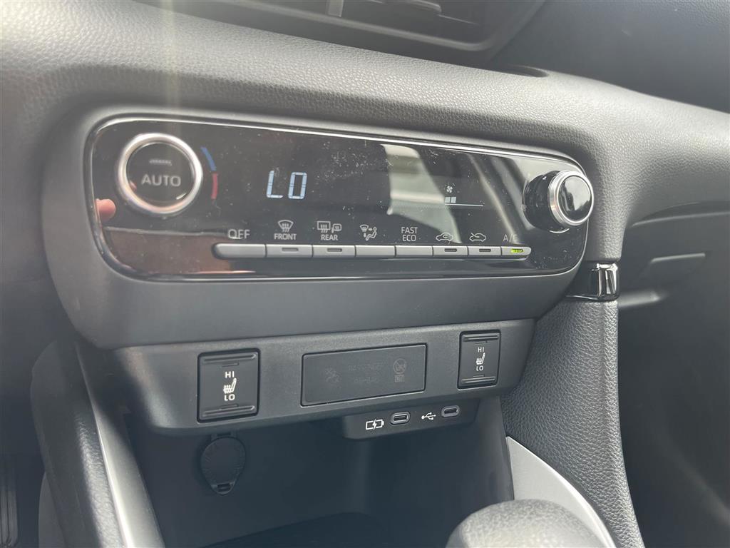 Toyota Yaris 1,5 Hybrid Essential 116HK 5d Trinl. Gear - Image 9