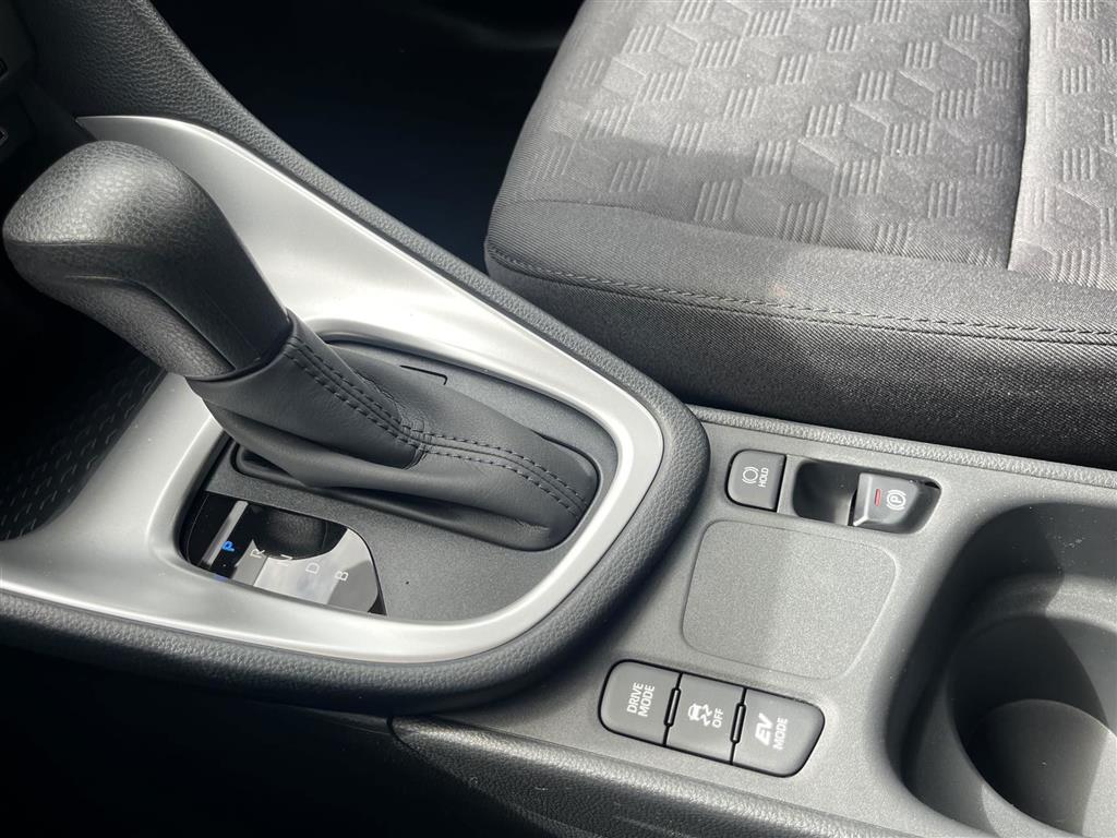 Toyota Yaris 1,5 Hybrid Essential 116HK 5d Trinl. Gear - Image 16
