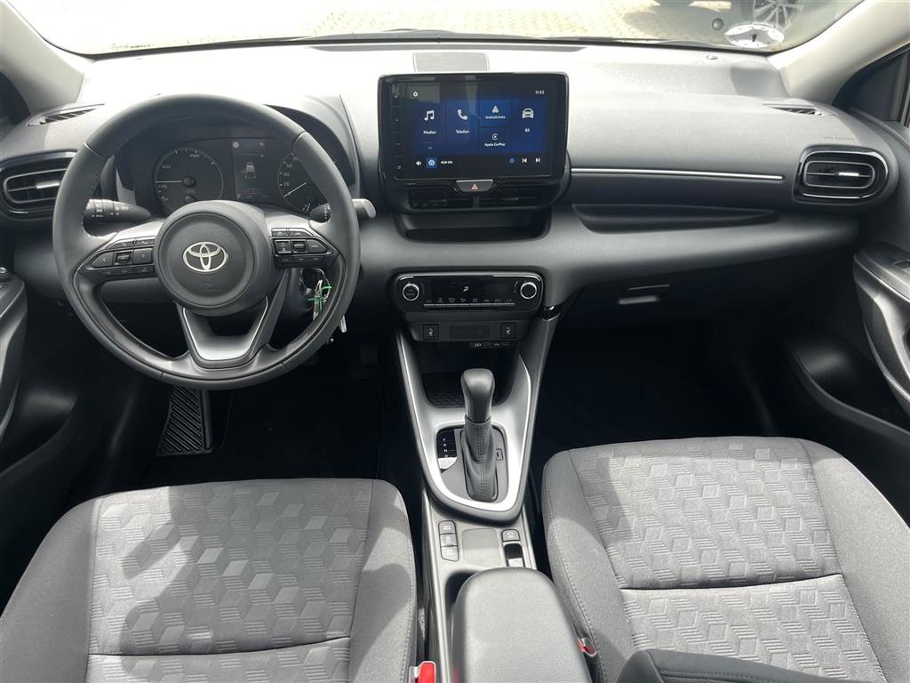 Toyota Yaris 1,5 Hybrid Essential 116HK 5d Trinl. Gear - Image 5