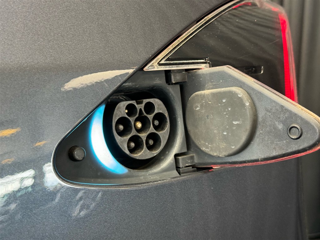 Tesla Model S EL Long Range AWD 573HK 5d Aut. - Image 7