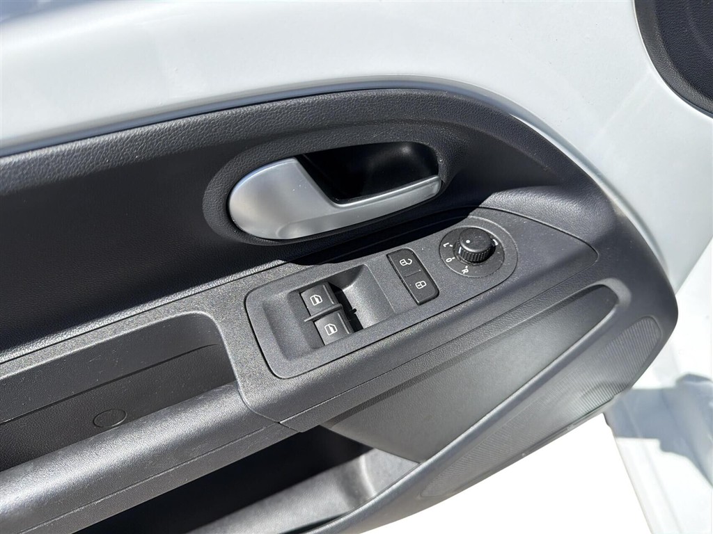 VW e-up EL 83HK 5d Aut. - Image 9