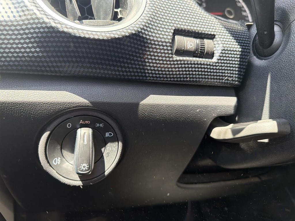 VW e-up EL 83HK 5d Aut. - Image 10