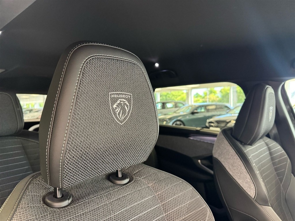 Peugeot e-5008 EL GT Pack 210HK 5d Aut. - Image 10
