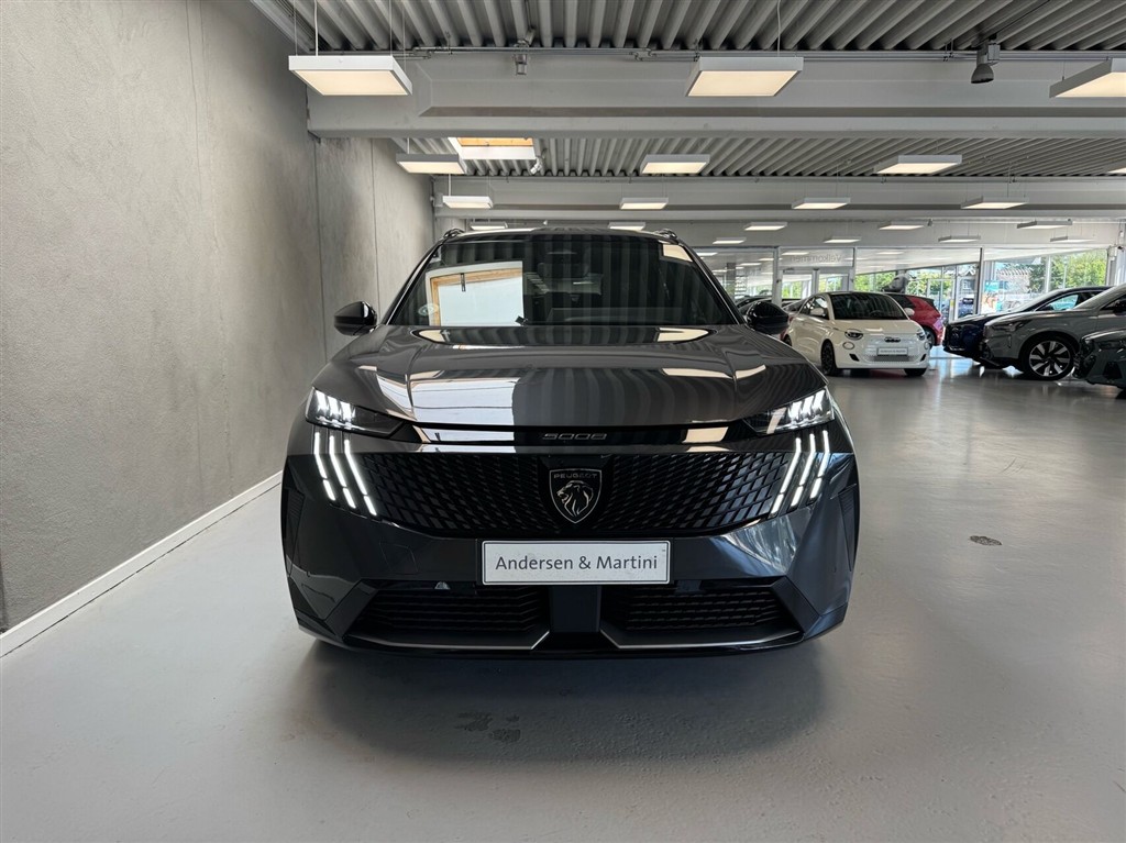 Peugeot e-5008 EL GT Pack 210HK 5d Aut. - Image 2