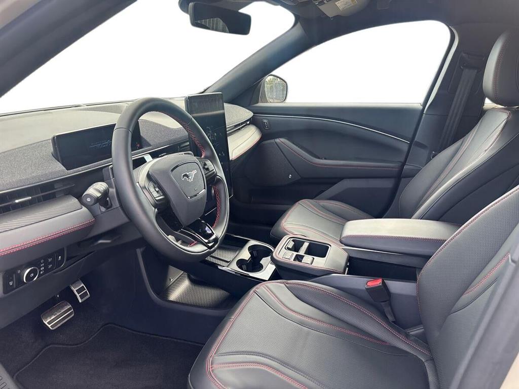 Ford Mustang Mach-E EL UR Premium AWD 375HK 5d Aut. - Image 10