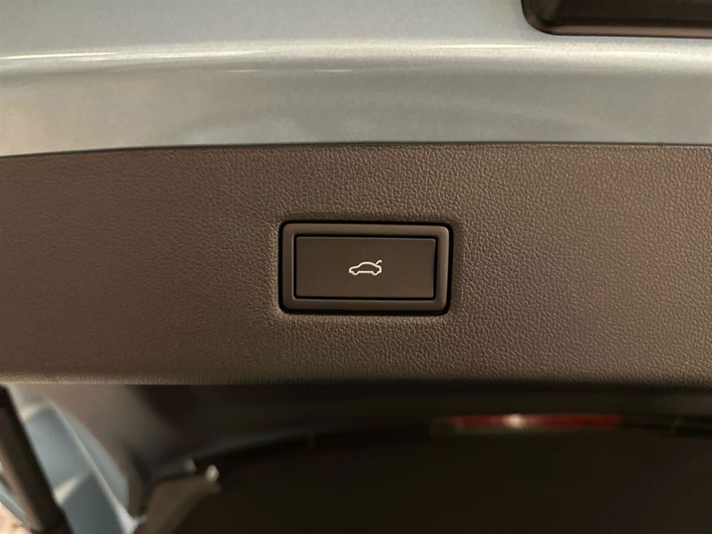 Ford Explorer EL UR Premium RWD 286HK 5d Aut. - Image 22