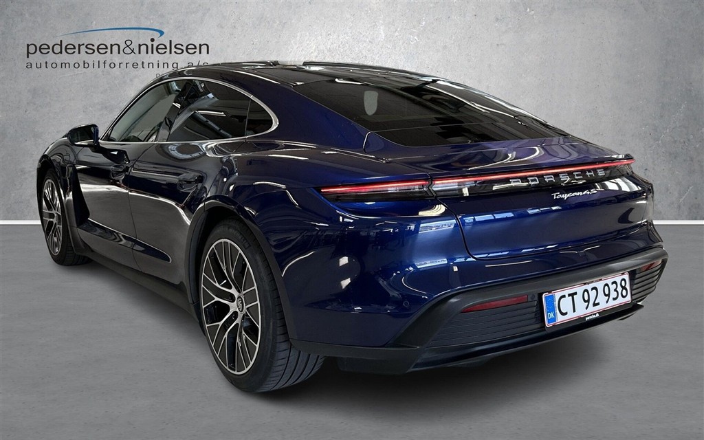Porsche Taycan 4S EL 4x4 435HK 4d Aut. - Image 3