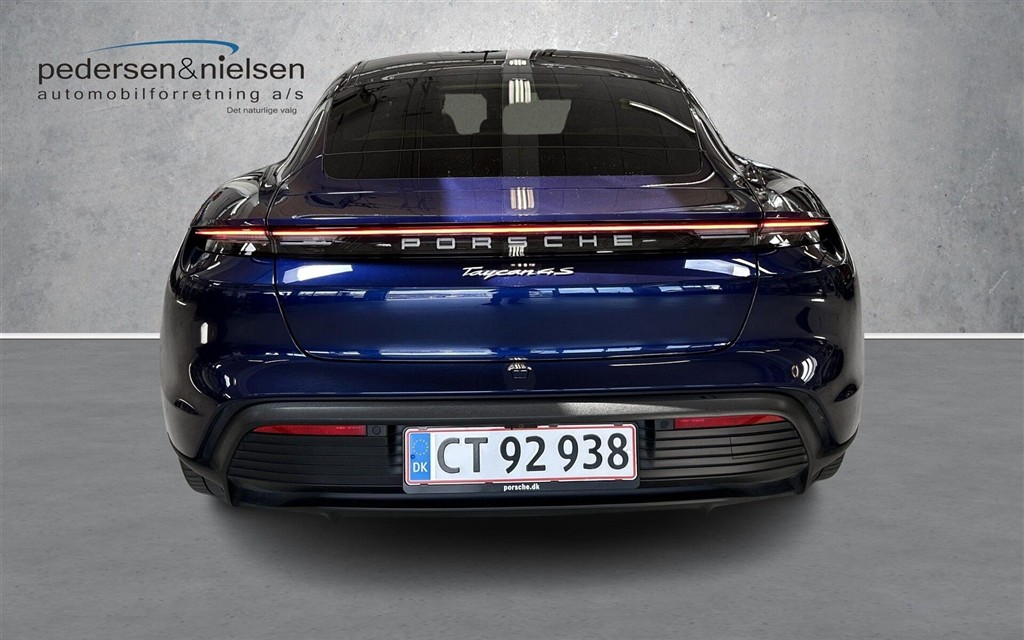 Porsche Taycan 4S EL 4x4 435HK 4d Aut. - Image 4
