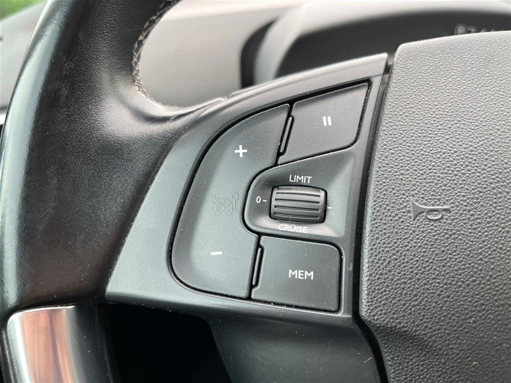 Citroën Grand C4 SpaceTourer 2,0 Blue HDi VIP EAT8 start/stop 160HK 8g Aut. - Image 17