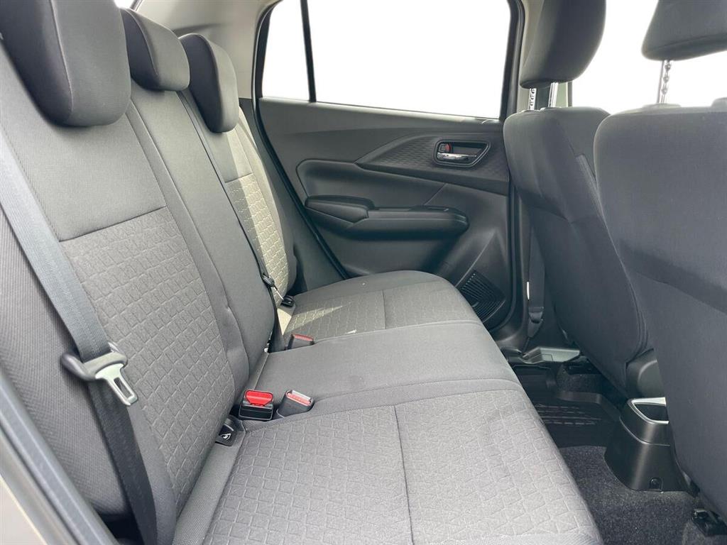 Suzuki Swift 1,2 Desire 82HK 5d - Image 10