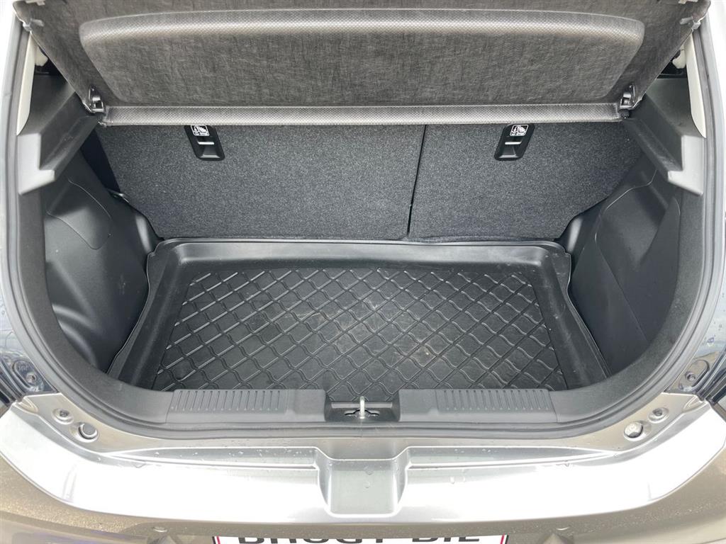 Suzuki Swift 1,2 Desire 82HK 5d - Image 13