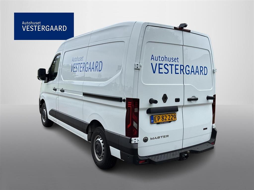 Renault Master T35 L2H2 EL Tekno 140HK Van Aut. - Image 3
