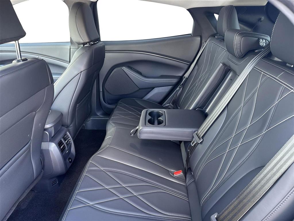 Ford Mustang Mach-E EL SR Select 269HK 5d Aut. - Image 6