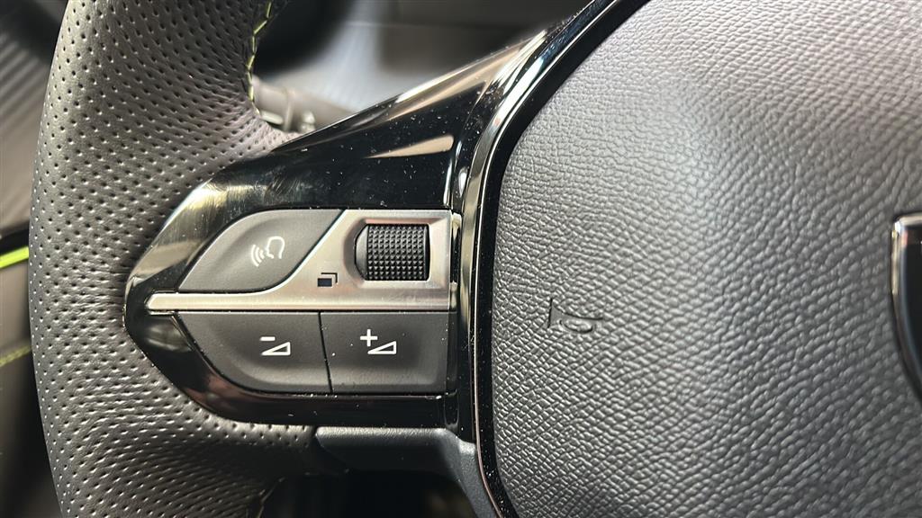 Peugeot e-2008 EL GT 156HK 5d Aut. - Image 19