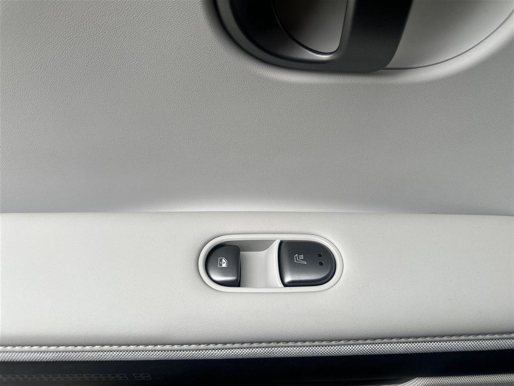Hyundai Ioniq 5 Electric 84 kWh Ultimate 229HK 5d Aut. - Image 15