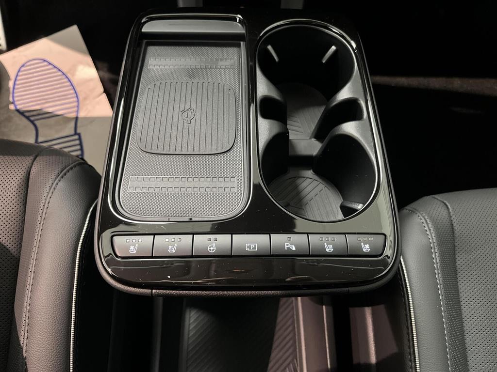 Hyundai Ioniq 5 Electric 84 kWh Ultimate 229HK 5d Aut. - Image 9