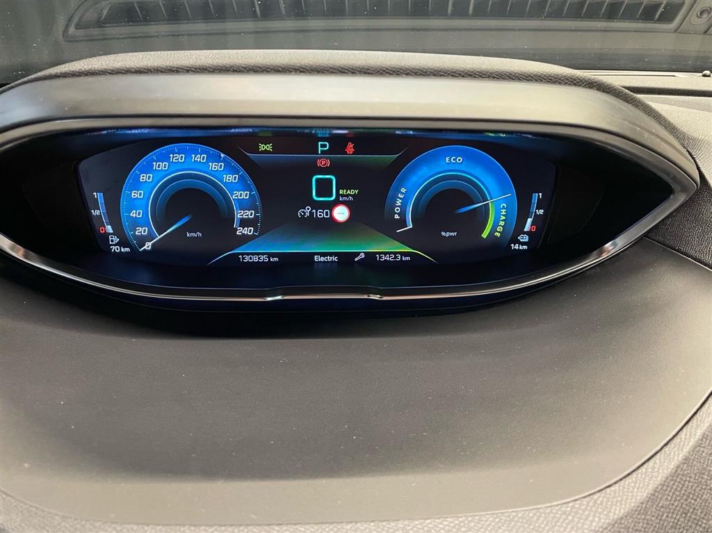 Peugeot 3008 1,6 PureTech Plugin-hybrid GT AWD EAT8 300HK 5d 8g Aut. - Image 10