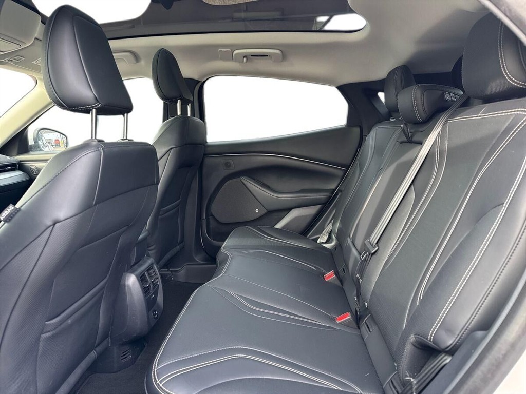 Ford Mustang Mach-E EL UR Premium 294HK 5d Aut. - Image 17