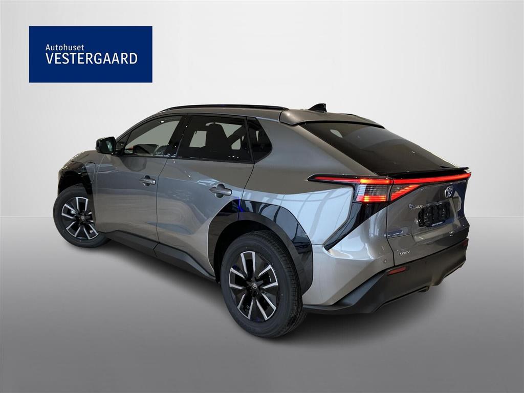 Toyota BZ4X EL Active Tech 224HK 5d Aut. - Image 3