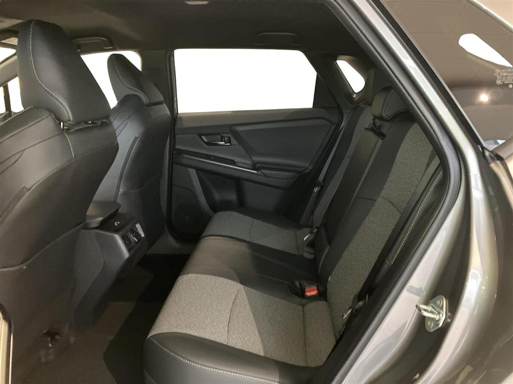 Toyota BZ4X EL Active Tech 224HK 5d Aut. - Image 5