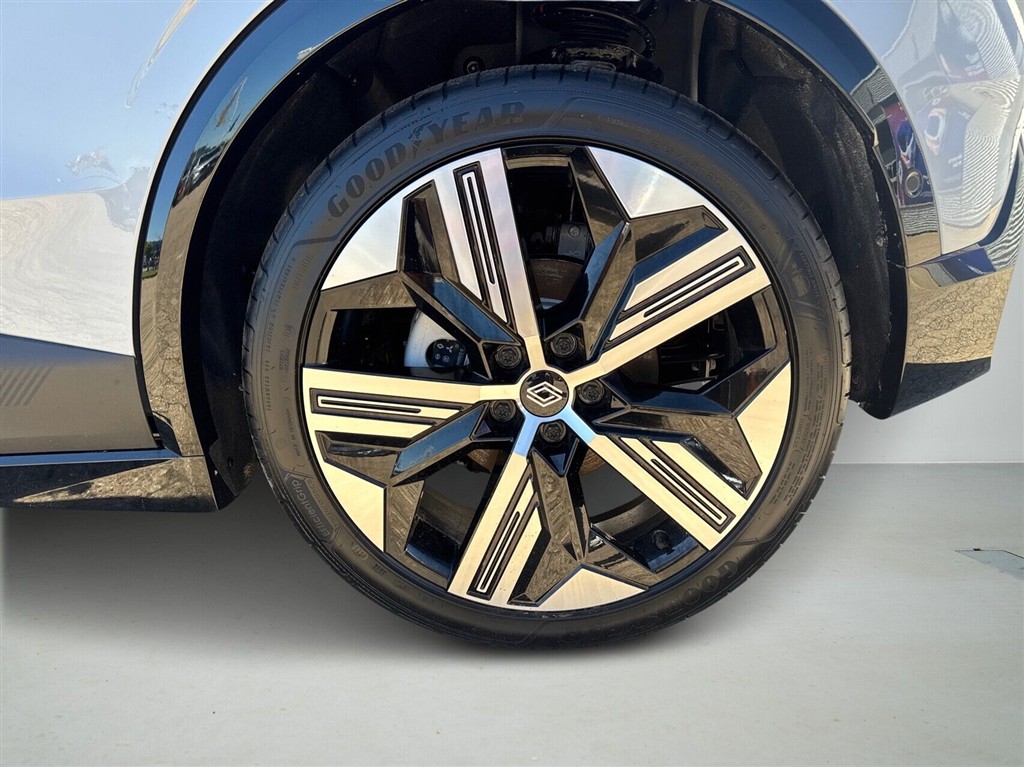 Renault Mégane E-TECH Iconic 220HK 5d Aut. - Image 8