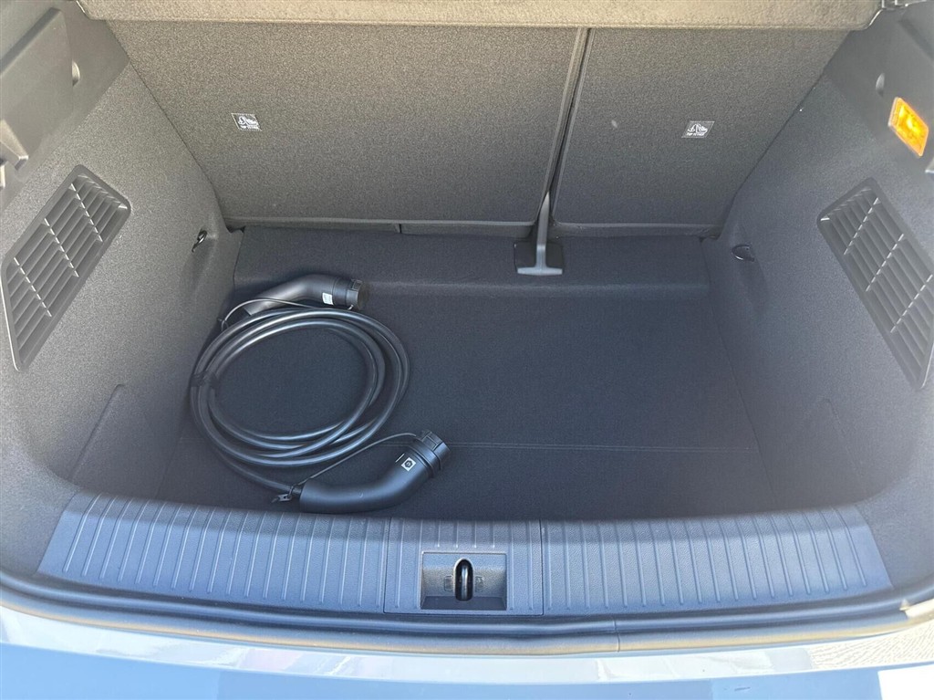 Renault Mégane E-TECH Iconic 220HK 5d Aut. - Image 13