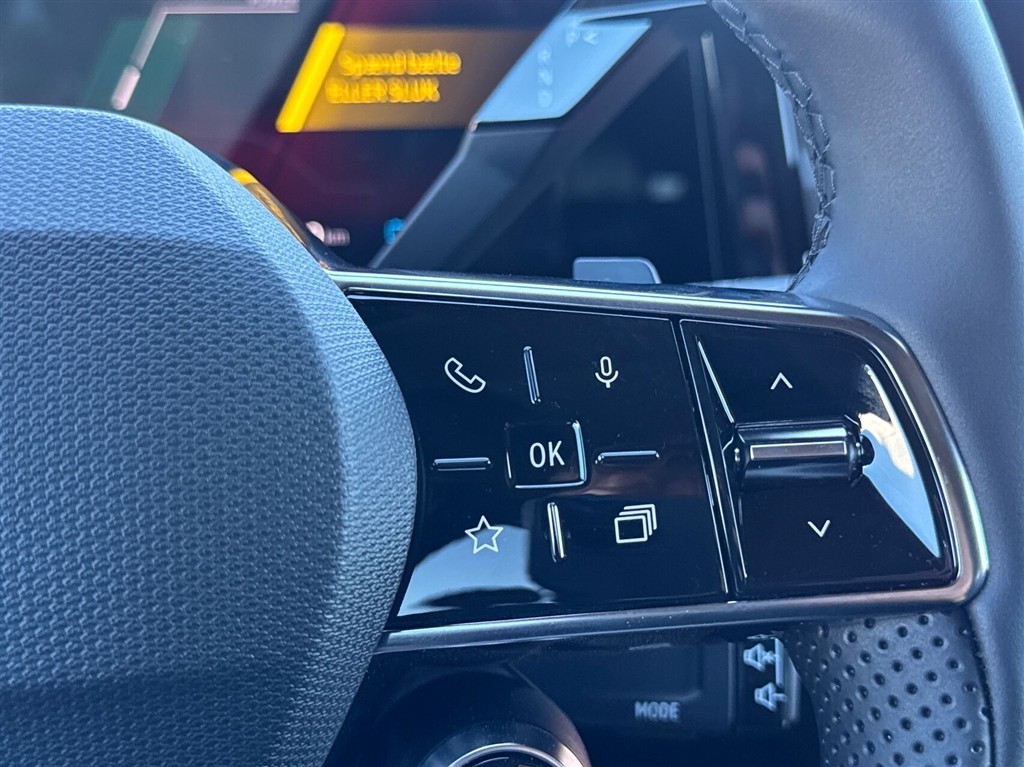 Renault Mégane E-TECH Iconic 220HK 5d Aut. - Image 18