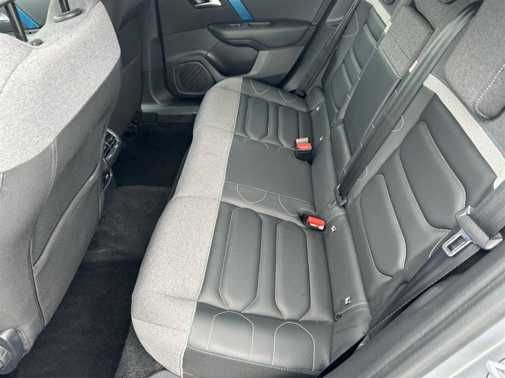 Citroën e-C4 EL Shine 136HK 5d Aut. - Image 8