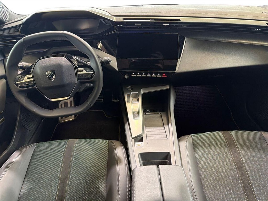 Peugeot e-308 EL First Edition 156HK 5d Aut. - Image 7