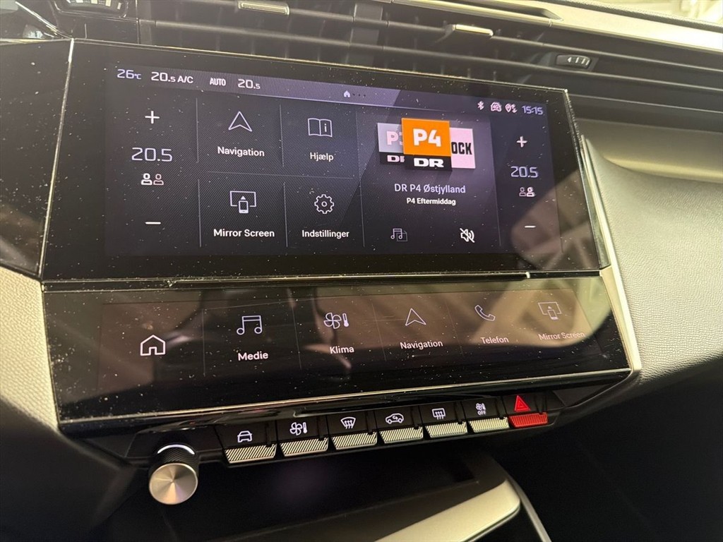 Peugeot e-308 EL First Edition 156HK 5d Aut. - Image 15
