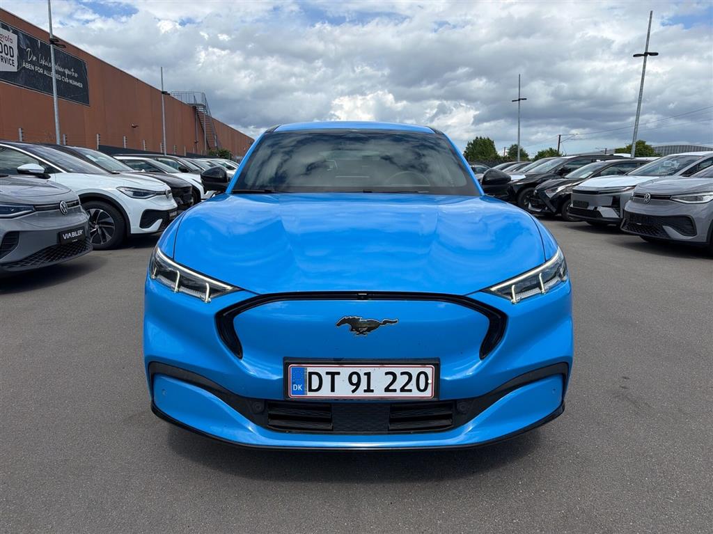 Ford Mustang Mach-E EL UR AWD 351HK 5d Aut. - Image 2