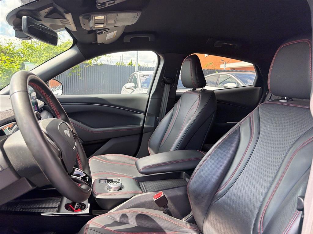 Ford Mustang Mach-E EL UR AWD 351HK 5d Aut. - Image 11