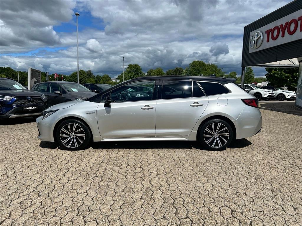 Toyota Corolla Touring Sports 1,8 Hybrid H3 Premium E-CVT 122HK Stc Trinl. Gear - Image 2