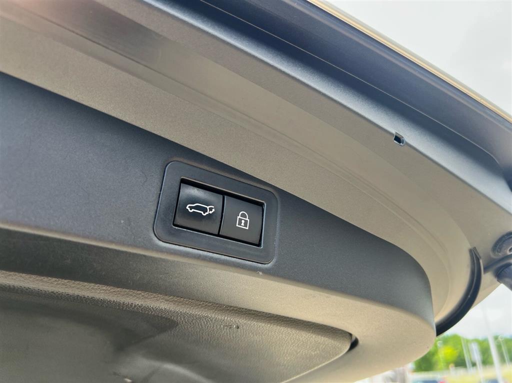 Toyota Corolla Touring Sports 1,8 Hybrid H3 Premium E-CVT 122HK Stc Trinl. Gear - Image 11
