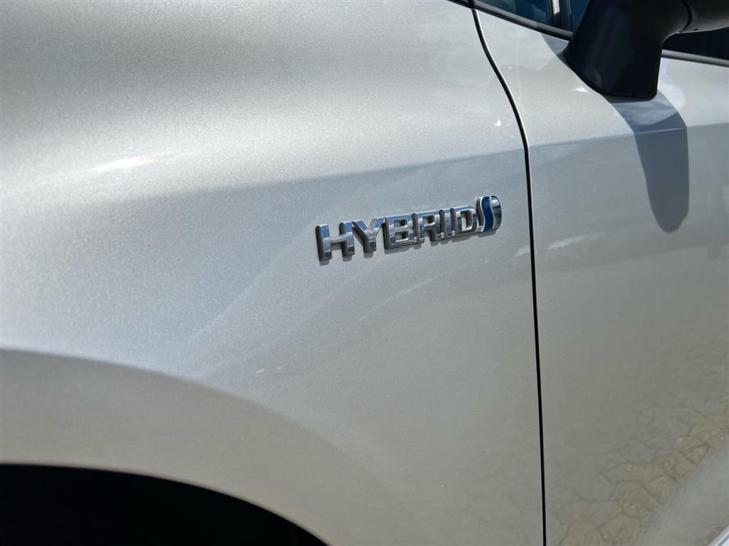 Toyota Corolla Touring Sports 1,8 Hybrid H3 Premium E-CVT 122HK Stc Trinl. Gear - Image 13