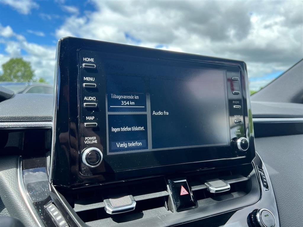 Toyota Corolla Touring Sports 1,8 Hybrid H3 Premium E-CVT 122HK Stc Trinl. Gear - Image 17