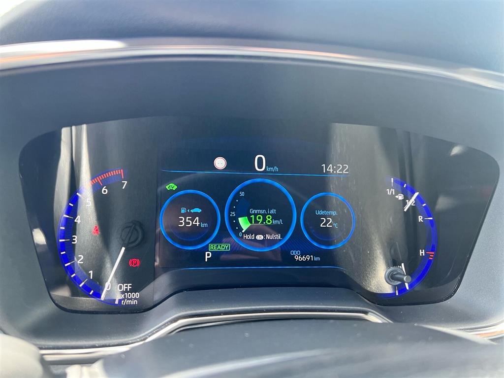 Toyota Corolla Touring Sports 1,8 Hybrid H3 Premium E-CVT 122HK Stc Trinl. Gear - Image 24