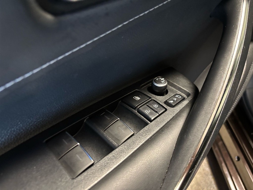 Toyota Corolla Touring Sports 1,8 Hybrid Active Smart E-CVT 122HK Stc Trinl. Gear - Image 9
