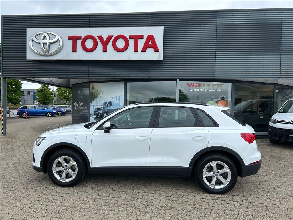 Audi Q3 1,4 45 TFSI e Plugin-hybrid Attitude Plus S Tronic 245HK 5d 6g Aut. - Image 3