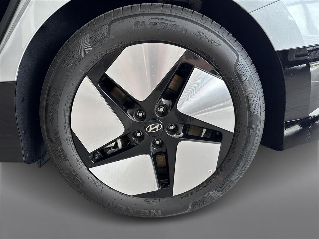 Hyundai Ioniq 6 Electric 84 kWh Ultimate 229HK Aut. - Image 17
