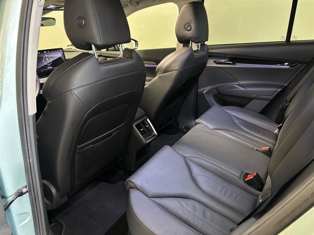 Skoda Enyaq 80 iV Selection Suite 204HK 5d Aut. - Image 6