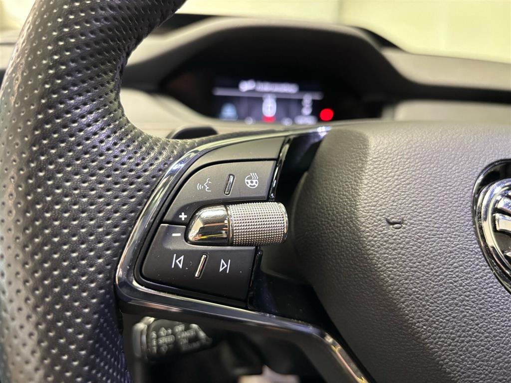 Skoda Enyaq 80 iV Selection Suite 204HK 5d Aut. - Image 11