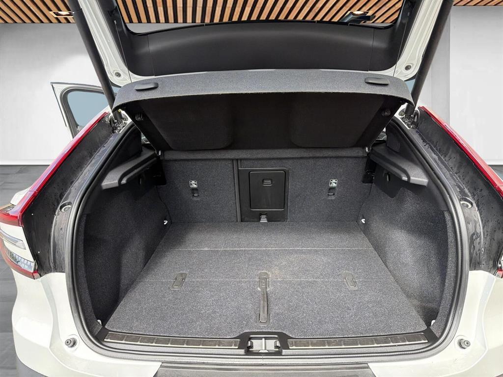 Volvo C40 Recharge Extended Range Plus 252HK 5d Aut. - Image 14