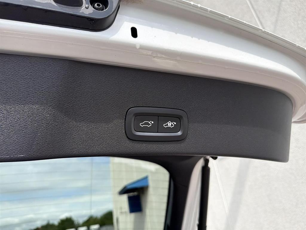 Volvo C40 Recharge Extended Range Plus 252HK 5d Aut. - Image 15