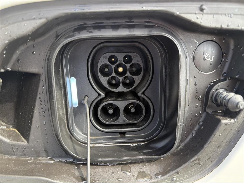 Volvo C40 Recharge Extended Range Plus 252HK 5d Aut. - Image 17
