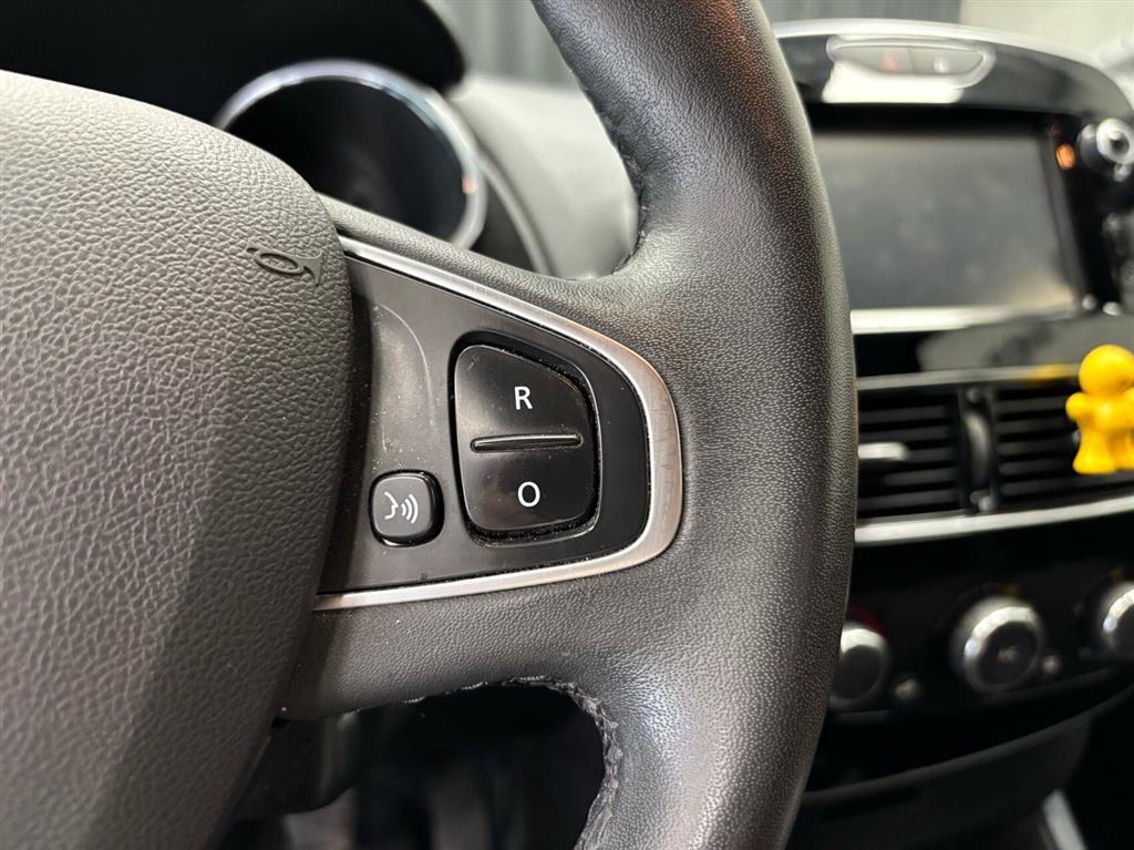 Renault Clio Sport Tourer 0,9 Energy TCe Zen 90HK Stc - Image 14
