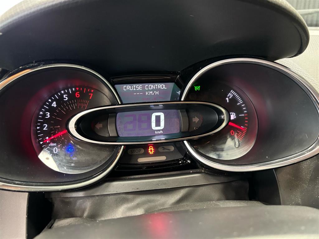 Renault Clio Sport Tourer 0,9 Energy TCe Zen 90HK Stc - Image 18