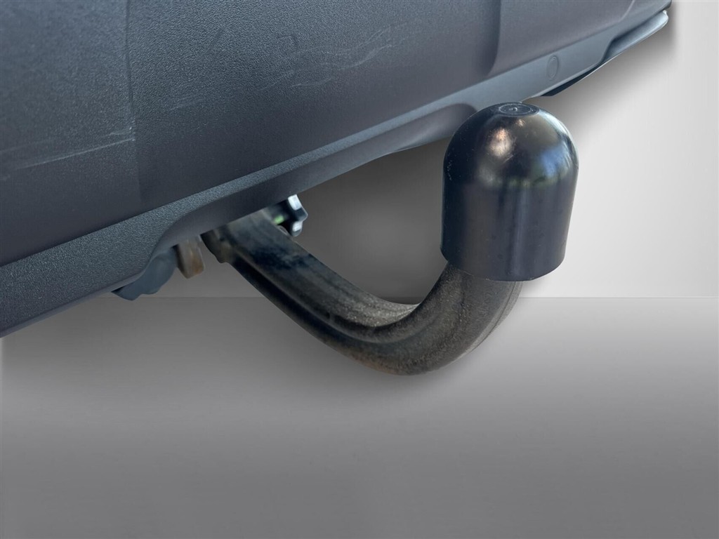 Peugeot 3008 1,6 PureTech Plugin-hybrid First Selection EAT8 225HK 5d 8g Aut. - Image 7