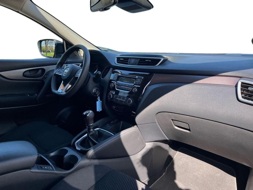 Nissan Qashqai 1,3 Dig-T Visia 140HK 5d 6g - Image 13