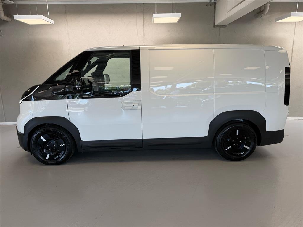Kia PV5 Cargo L2H1 EL Long Range Work Pro 163HK Van Aut. - Image 9